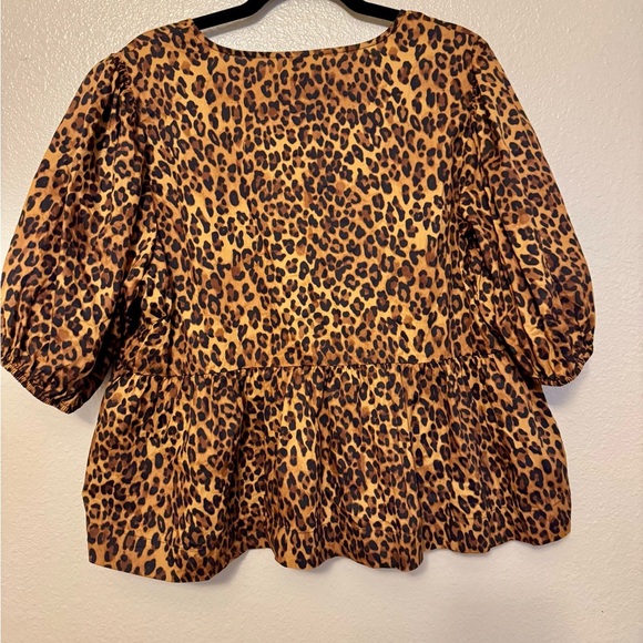 Old Navy Leopard Print Blouse with bows - Picture 3 of 3